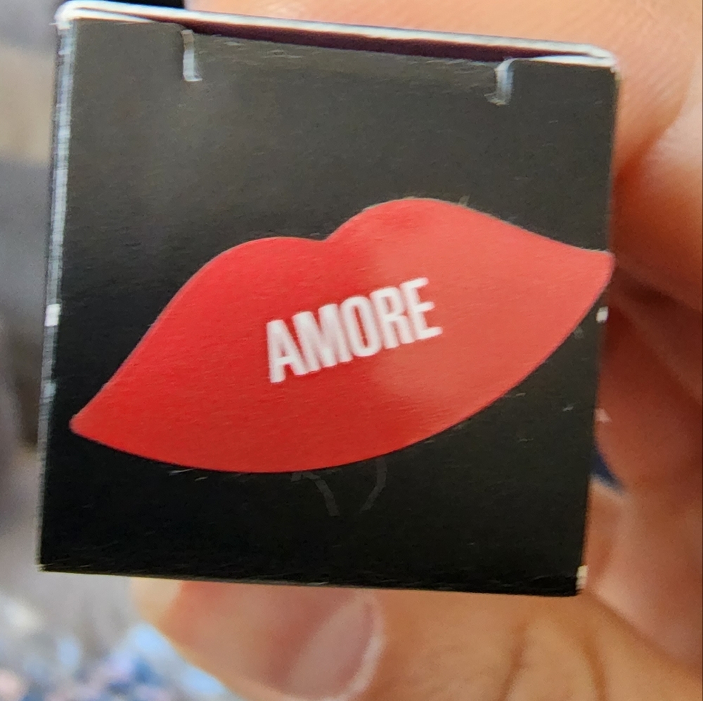 Kylie Jenner Lipstick Amore
